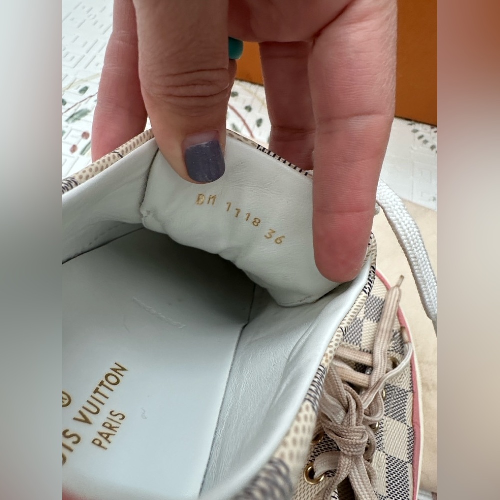 Louis Vuitton Damier Azur Sneakers - Picture 6 of 9